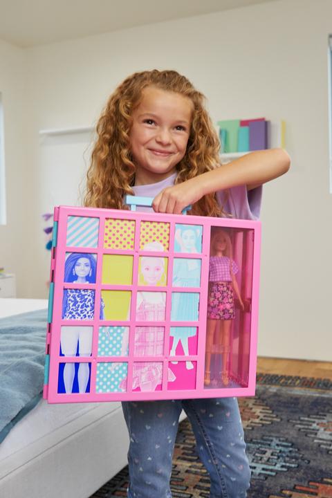 Produktbild Barbie Traum Kleiderschrank
