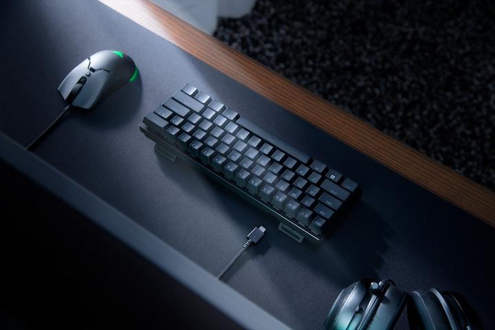 Actual product image Razer Huntsman Mini (DE, Cable)