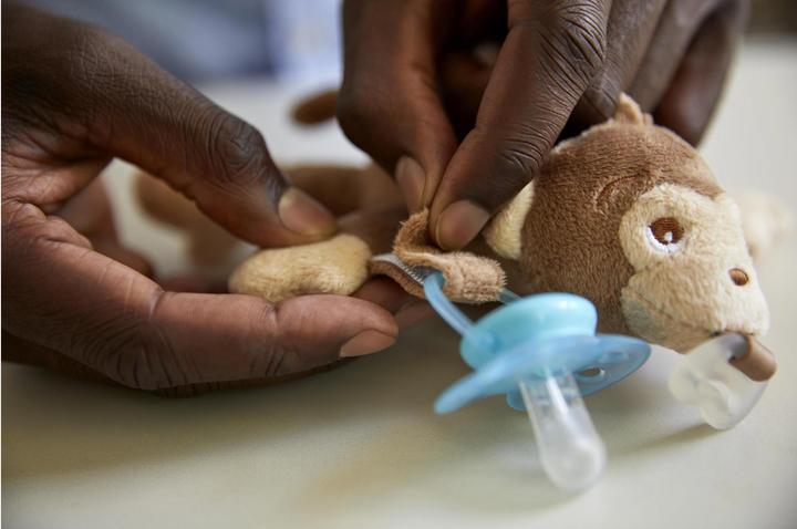 Produktbild Philips Avent Snuggle Affe (1 x, ab Geburt)