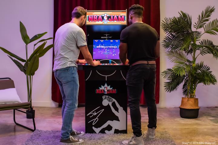 Produktbild Arcade1Up NBA Jam Shaq XL