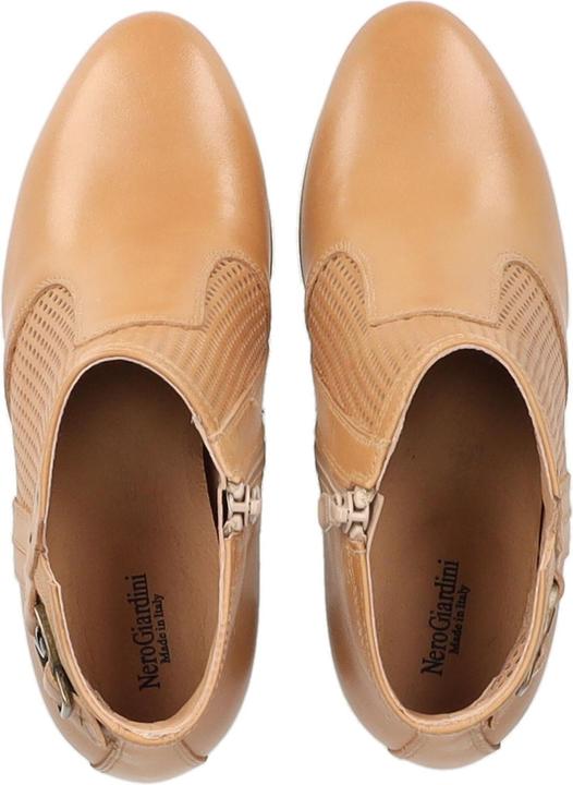 Actual product image Nero Giardini Stiefelette (37)