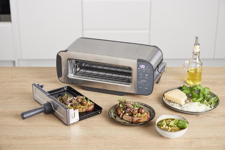 Productafbeelding Ninja 3-in-1 Multifunctionele Broodrooster, Grillplaat en Panini Maker - 7 Roosterstanden - RVS - ST202EU (CH stekker)
