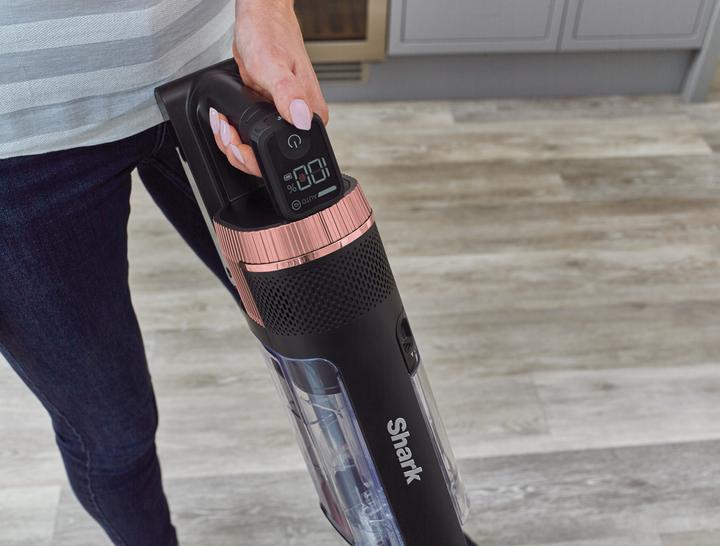 Actual product image Shark Statros IZ400DE