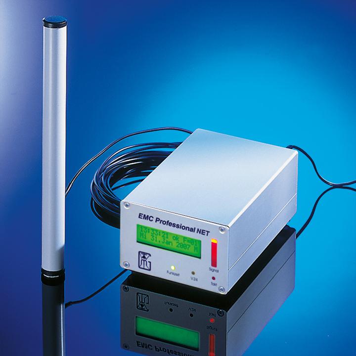 Image du produit Gude 3001 Serveur de temps avec horloge radio DCF77 intégrée pour les environnements industriels (0.32 m)