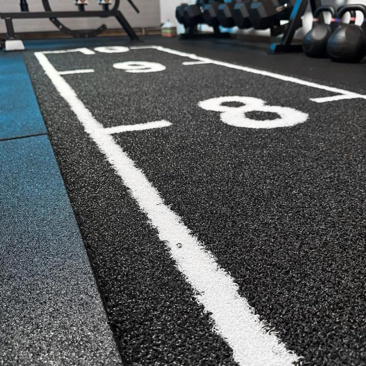 Produktbild Gladiatorfit Laufstrecke "Sled Track" aus abgestuftem Kunstrasen (1.80 cm)