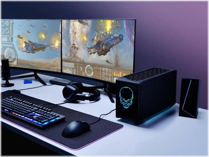 Actual product image ASUS NUC12 Extreme RNUC12DCMI70000 Core i7-12700 No Cord (Intel Core i7-12700)