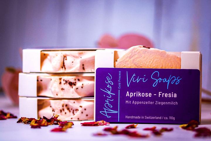 Produktbild Vivi Soaps Aprikose Fresia - Ziegenmilchseife (Hartseife)