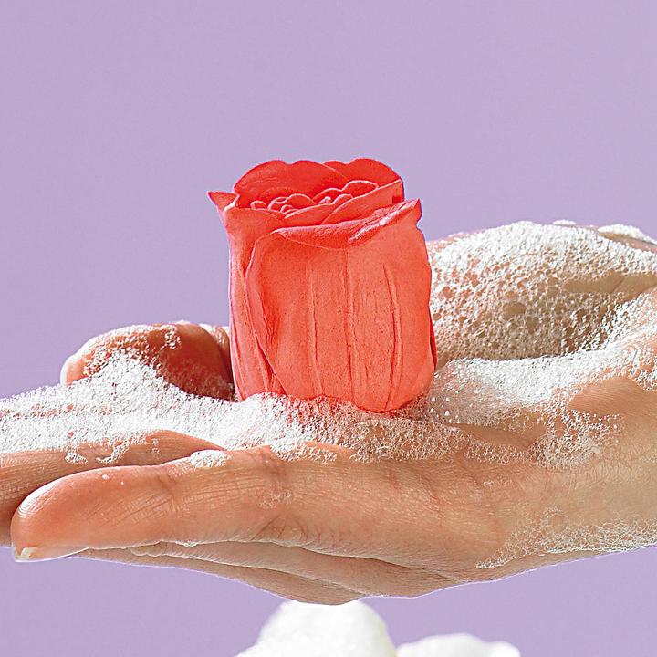 Actual product image Pearl 6 red rose scented soaps