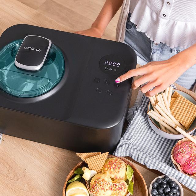 Actual product image Cecotec Touch Gelacy 1200 ice cream maker with
