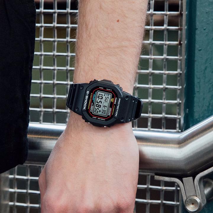 Produktbild Casio DW-5600RL-1ER (Digitaluhr, 43 mm)