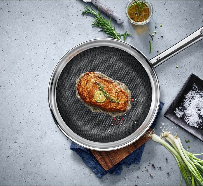 Actual product image WMF Professional Resist (28 cm, Frying pan, Stainless steel, Aluminium)