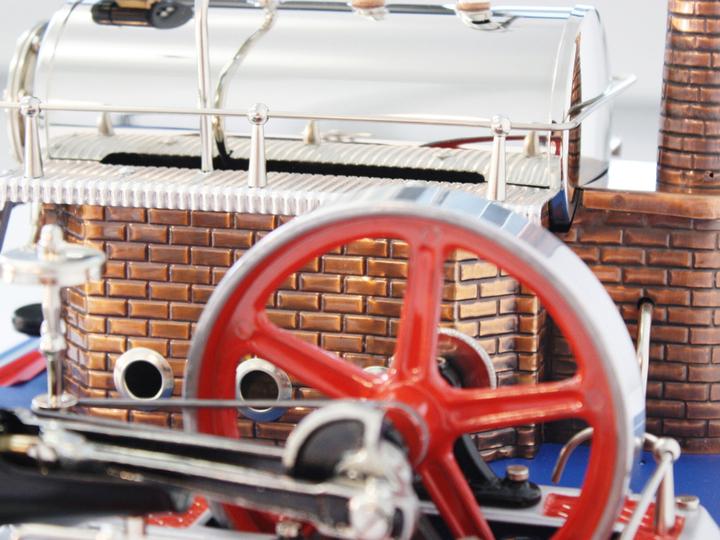 Actual product image Wilesco Steam engine with steam chimney