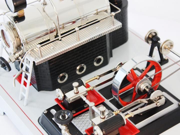Actual product image Wilesco D22 Steam engine with steam chimney