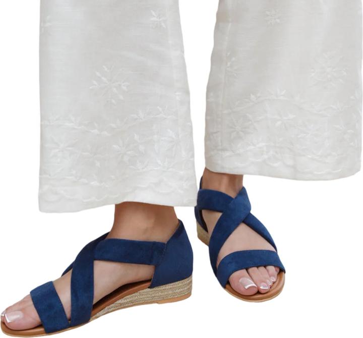 Actual product image Where's That From Womens/Ladies Hummingbird Suede Crossover Strap Extra Wide Low Wedge Sandals (37)