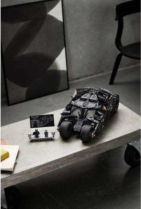 Image du produit LEGO Batmobile Tumbler (76240, LEGO DC, LEGO difficiles à trouver)
