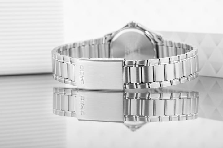 Immagine prodotto Casio LTP-1183A-2A (Orologio da polso analogico, 25 mm)
