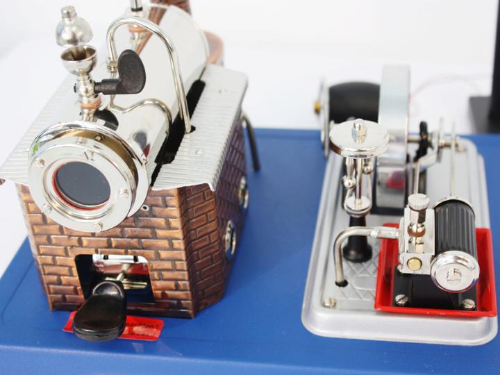 Produktbild Wilesco Dampfmaschine mit Dampfkamin
