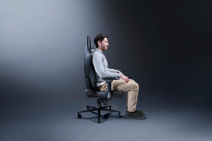 Actual product image Razer Iskur V2