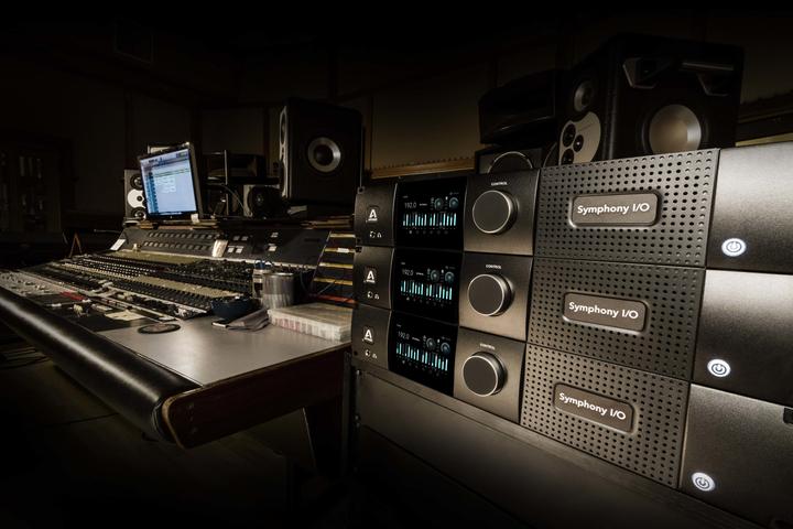 Actual product image Apogee Symphony I/O Mk II 2X6 (Thunderbolt)