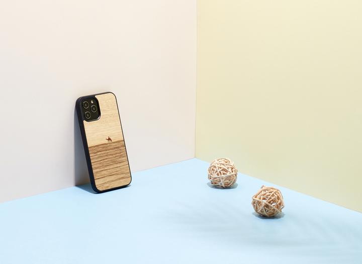 Produktbild Man.Wand &WOOD case for iPhone 12/12 Pro terra juodas (Apple iPhone 12, Realme 12 Pro+)