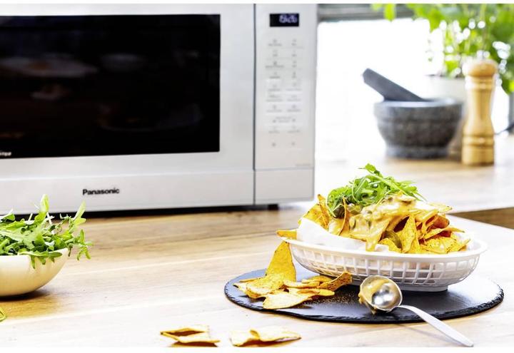 Actual product image Panasonic NN GT 47 (31 l)