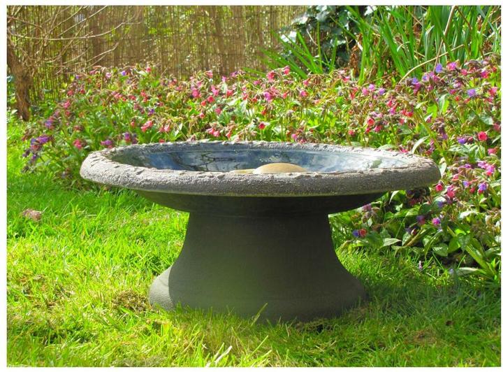 Actual product image Wildlife World Coniston bird bath 50 x 50 x 20.5 cm