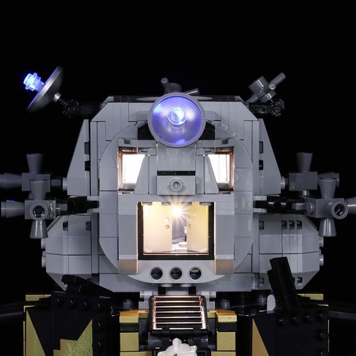 Image du produit BrickBling Kit d'éclairage LED pour LEG- NASA : module lunaire Apollo 11 (10266), télécommande incluse