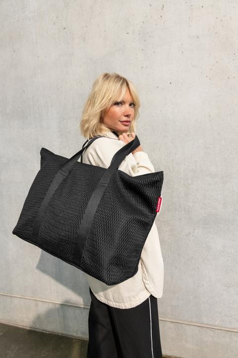 Actual product image reisenthel extralite shopper L mesh black