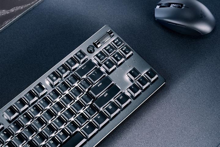 Actual product image Razer Deathstalker V2 Pro Tenkeyless Gaming Keyboard, NOR layout, Wireless, Black (US, Wireless)