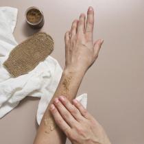 Actual product image Cosmetic Club Exfoliating glove and body scrub (Body care set)