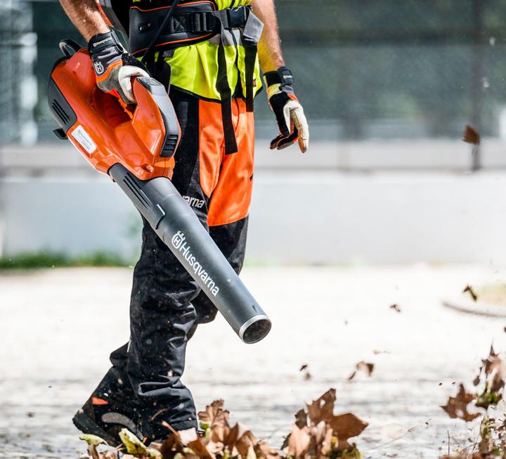 Produktbild Husqvarna Laubblasgerät 536 Li B - ohne Akku/Ladegerät (Akkubetrieb)