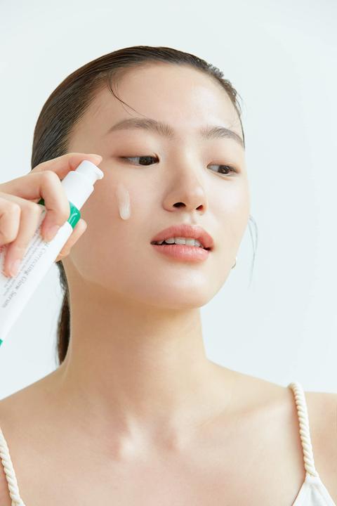 Produktbild Axis-Y Dark Spot Correcting Glow Serum (50 ml)