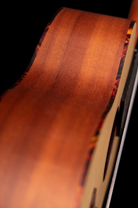Produktbild Ortega Bariton Ukulele Fichte (Bariton)
