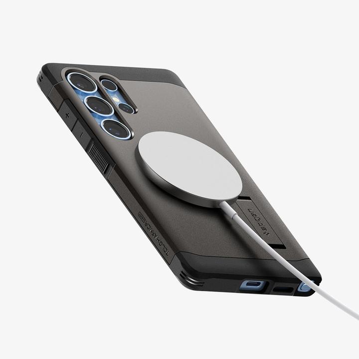 Actual product image Spigen Tough Armor MagSafe (Samsung Galaxy S25 Ultra)