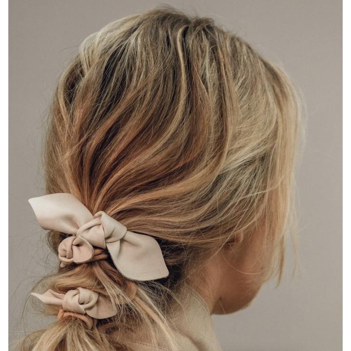 Image du produit Corinne World - Crème pour petits cheveux Leather Bow (Élastiques à cheveux)