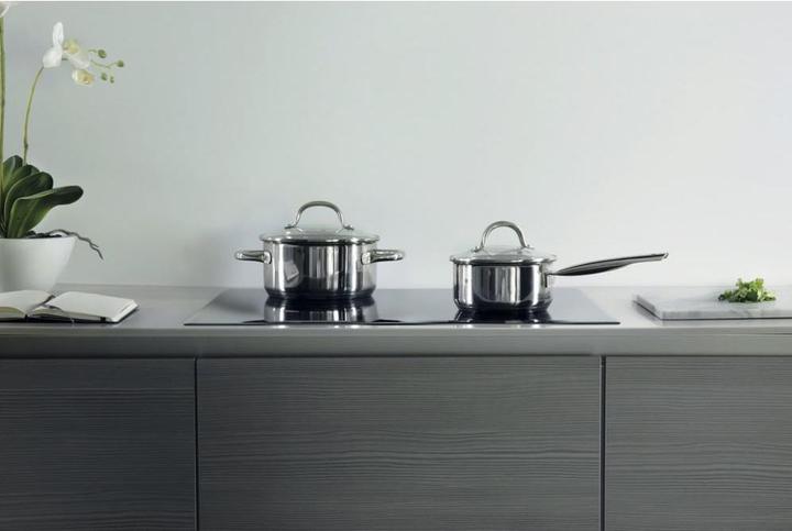 Produktbild Whirlpool SMO 654 OF/BT/IXL Schwarz Integriert 65 cm Zonen-Induktionskochfeld 4 Zone(n)