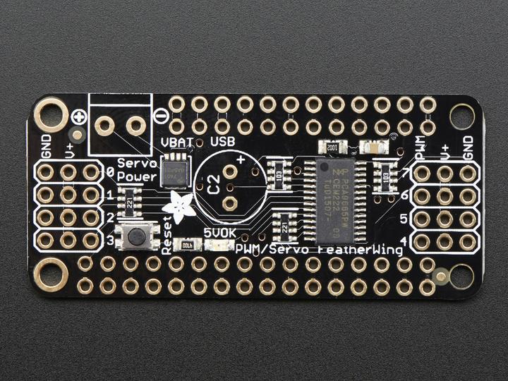 Produktbild Adafruit 8-Channel PWM or Servo FeatherWing (Diverse)