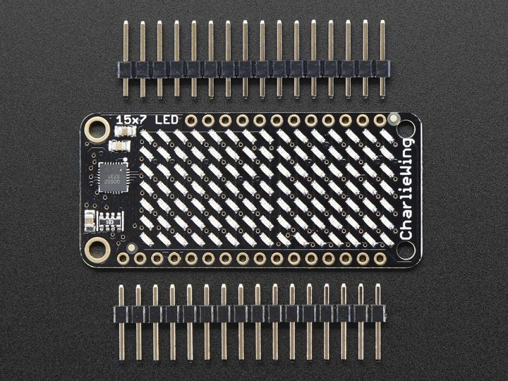 Image du produit Adafruit Matrice d'affichage LED CharliePlex 15x7 FeatherWing Whi (Écran)