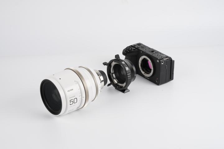 Actual product image Viltrox PL E adapter