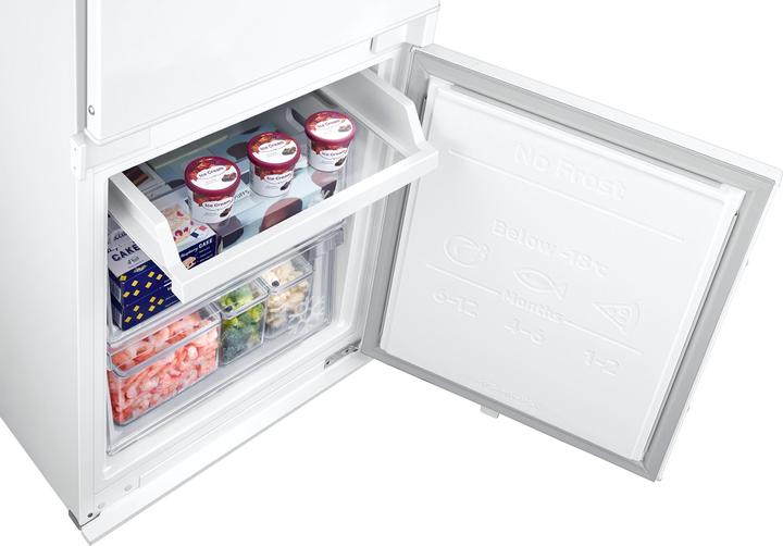 Produktbild Samsung BRB30600EWW Kombinierter Einbaukühlschrank Kapazität 297 (298 l)