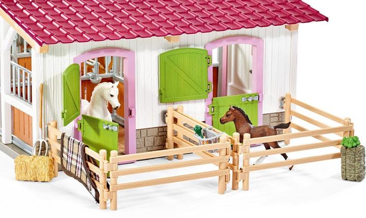 Produktbild Schleich Reiterhof mit Reiterin und Pferden
