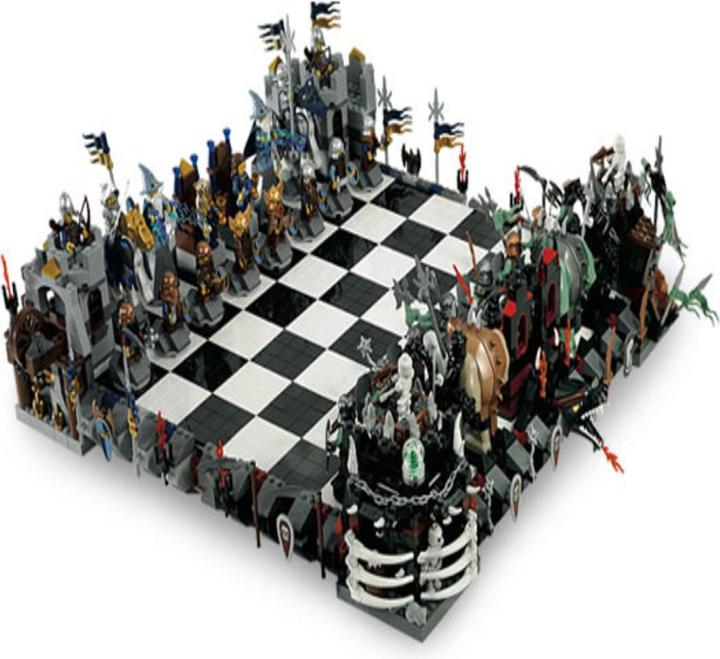 LEGO Castle Giant Chess Set (852293)