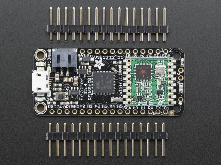 Immagine prodotto Adafruit Feather 32u4 con radio a pacchetti RFM69HCW 433MHz (Microcontrollore)
