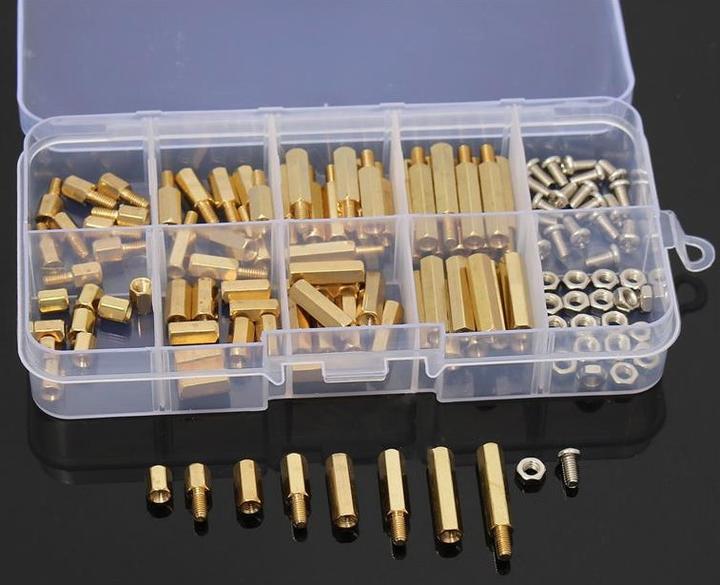 Produktbild Play-Zone 120-Teiliges Set mit Abstandshaltern 6mm 20mm Schrauben un