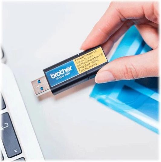Produktbild Brother CZ-1002 Etikettenrolle (1.20 cm, Weiss)