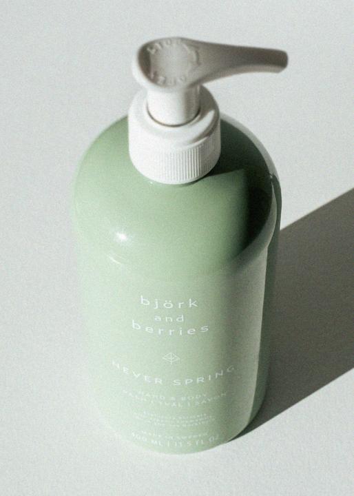 Image du produit Björk & Berries Never Spring Hand & Body Wash (400 ml)