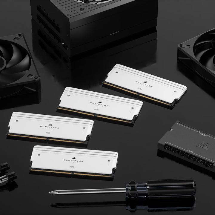 Produktbild Corsair Dominator Titanium (2 x 16GB, 6600 MHz, DDR5-RAM, DIMM)