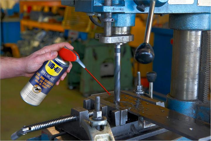 Actual product image WD-40 Specialist drilling and cutting oil (400 ml)