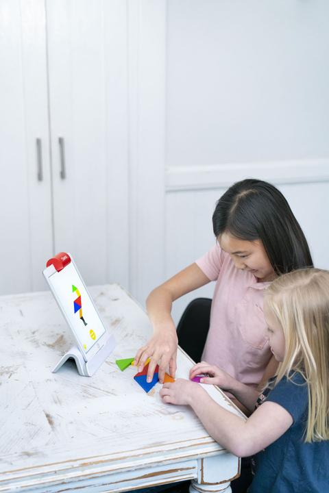 Immagine prodotto Play Osmo Tangram (2019) (Norvegese, Francese, Danese, Inglese, Spagnolo, Italiano, Svedese, Tedesco, Olandese)