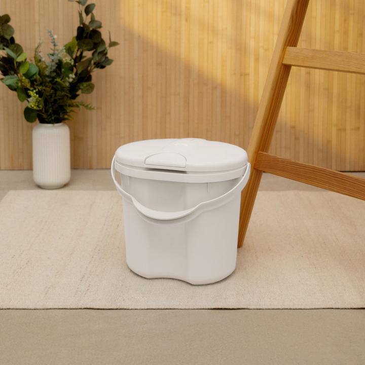 Actual product image Rotho Babydesign Windeleimer TILO 11 l Mistletoe White